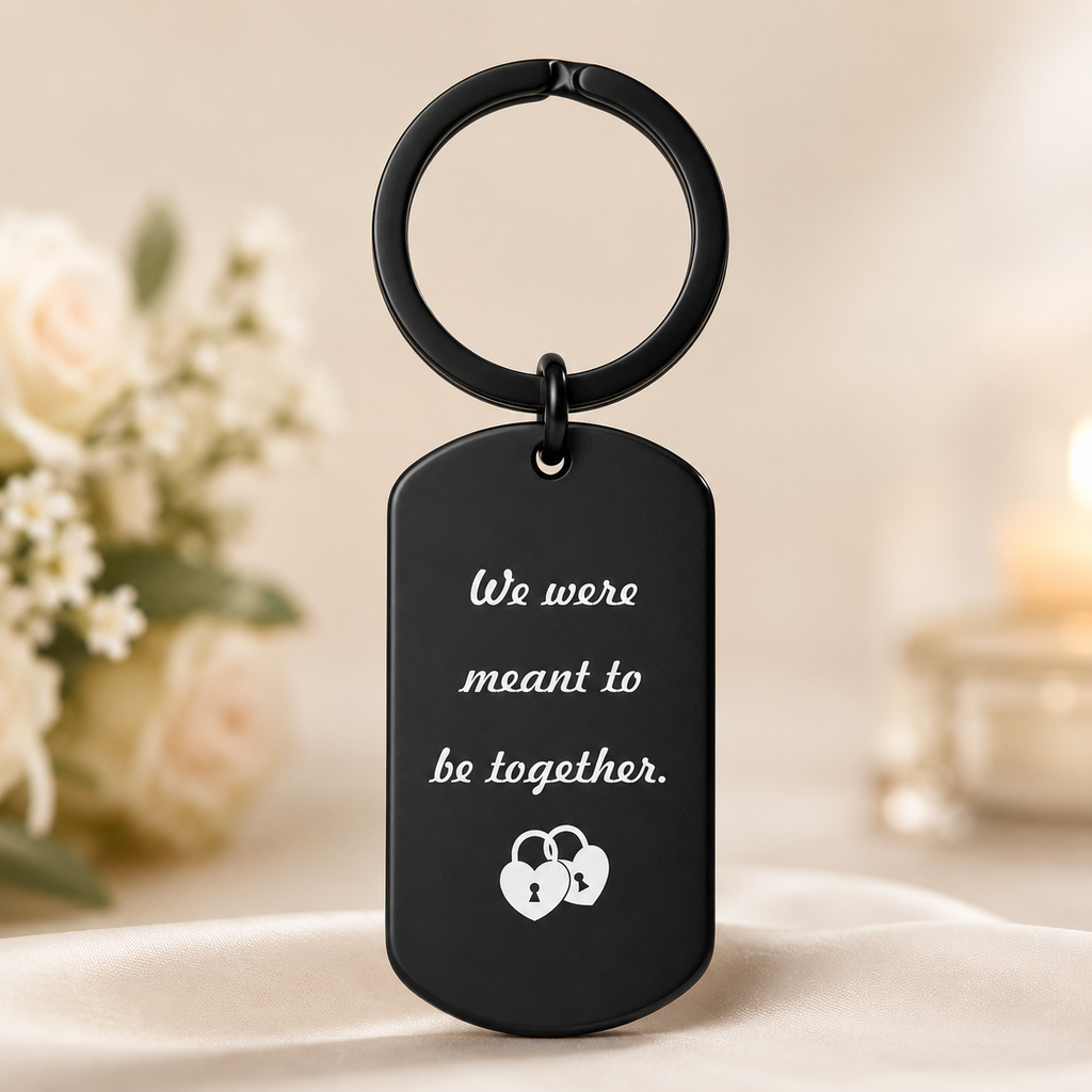 Personalised Engraved Black Aluminium Keyring – Custom Message